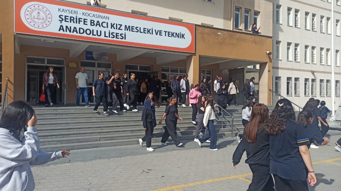 Okulumuzda deprem tatbikatı yapıldı.